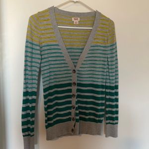 Multi colored cardigan with buttons